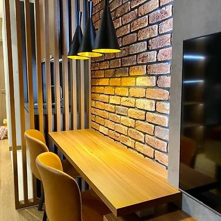 Bw Sky View Waterfront Apartment Belgrad